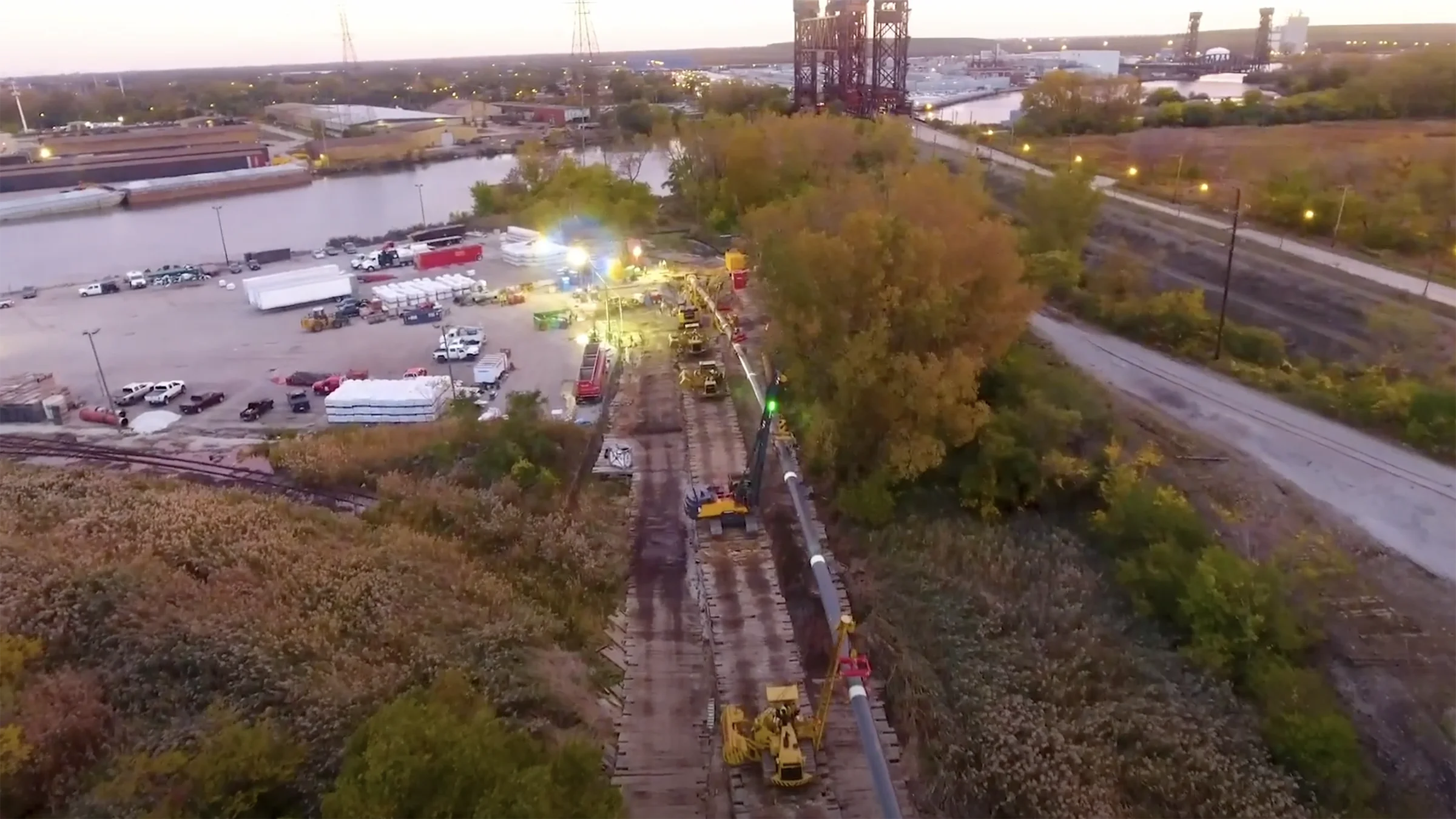 HDD drill site setup along the Mississippi River