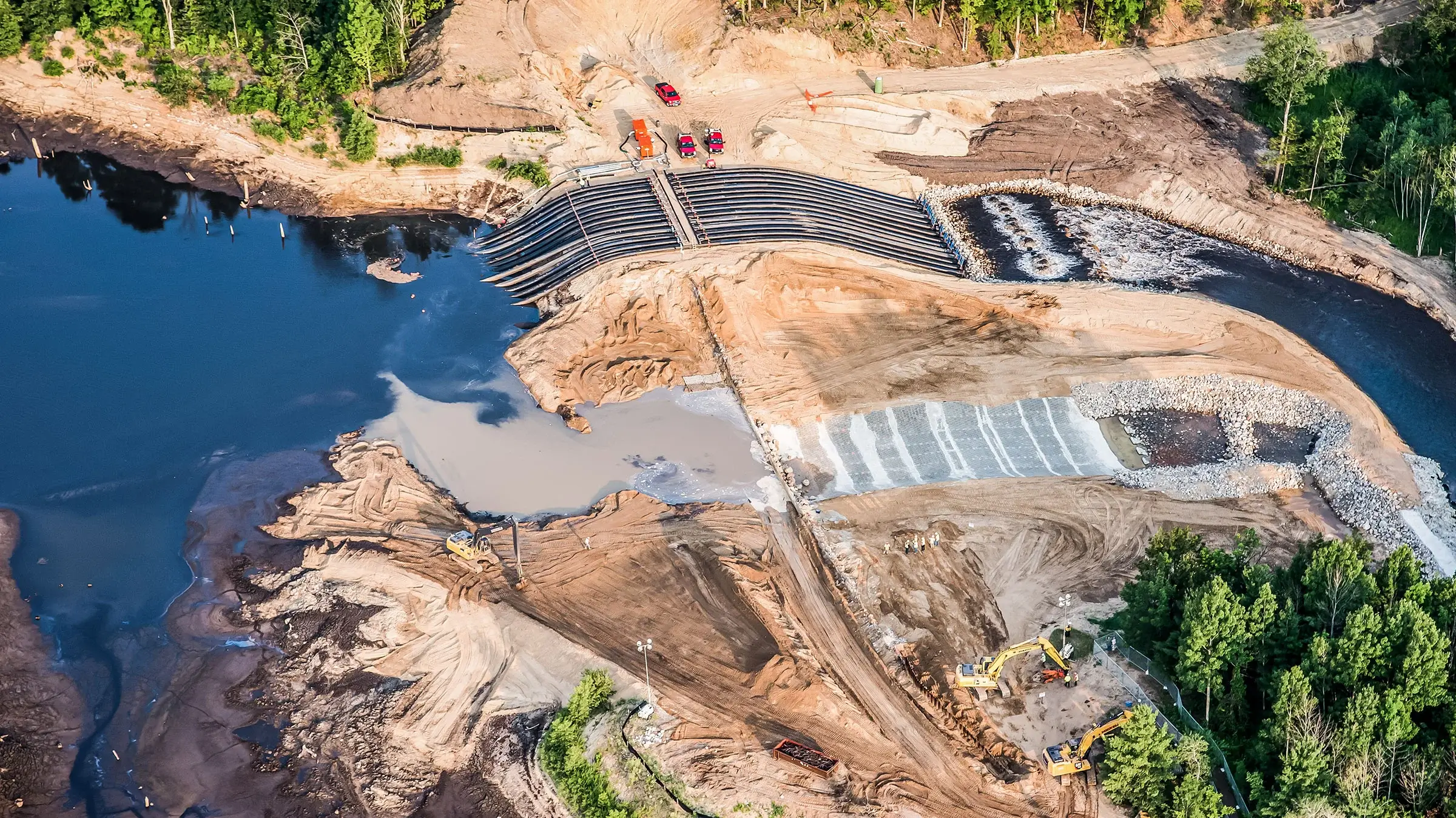 Aerial photo of dam being built.