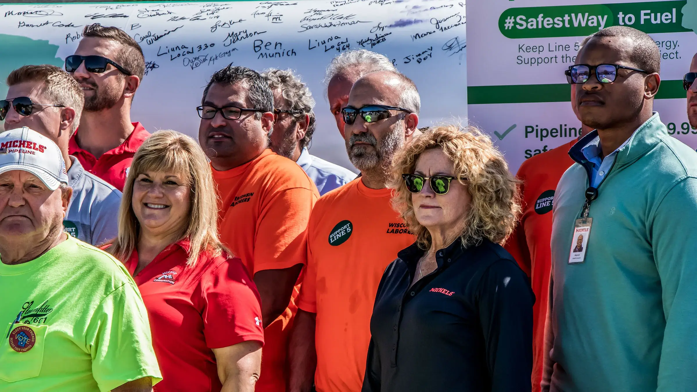 Michels employees participating in the Wisconsin Jobs and Energy Coalition #SafestWay Tour to promote construction of Enbridge Line 5 in Wisconsin.